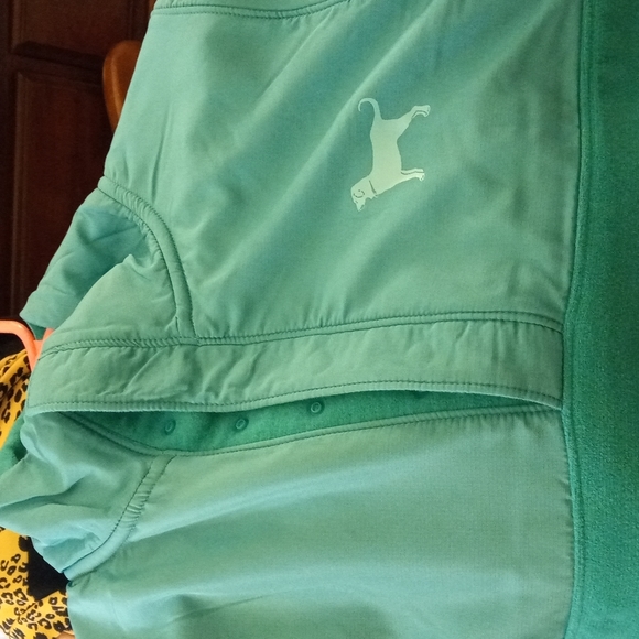 The Black Dog Pull Over Jacket for Girls XL - Picture 3 of 3